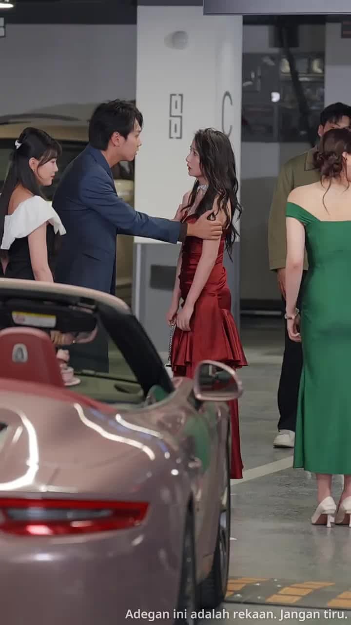 Perebutan Tempat Letak Kereta - Episode 14