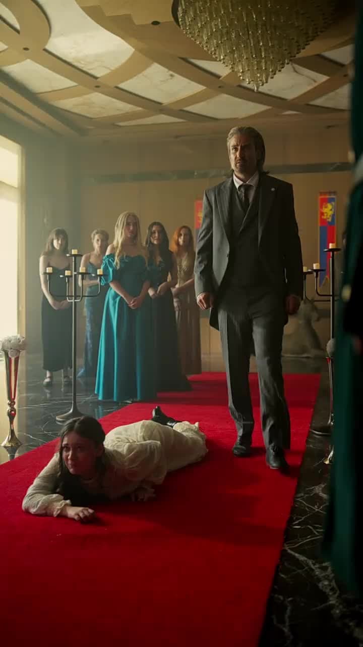 Menyinari Bunga Jatuh - Episode 10