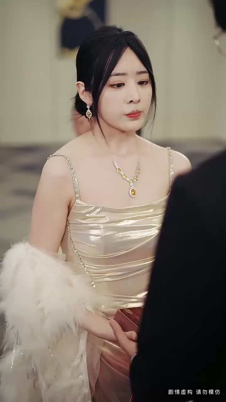 她以爲我窮,我以爲她乖 - Episode 72