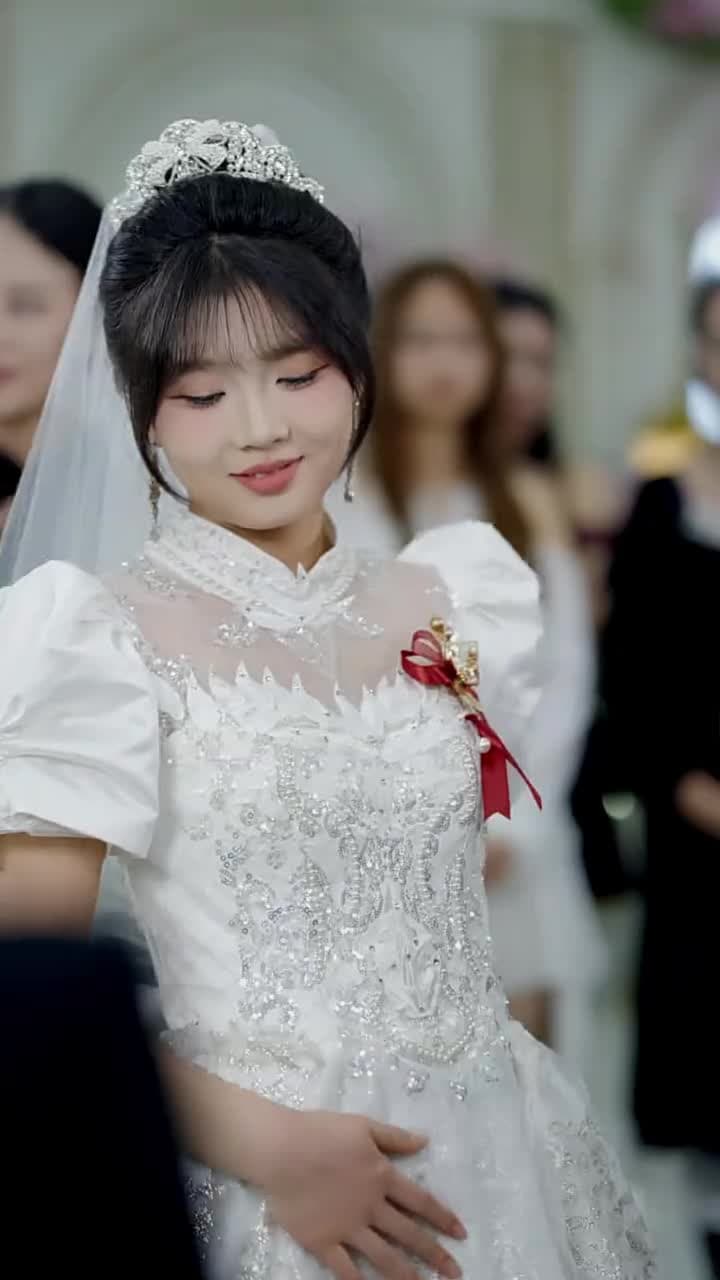 Live Wedding: His Ultimate Betrayal - Episode 24