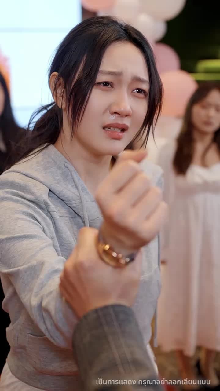 [พากย์ไทย]พรมไม่ลิขิต - Episode 16