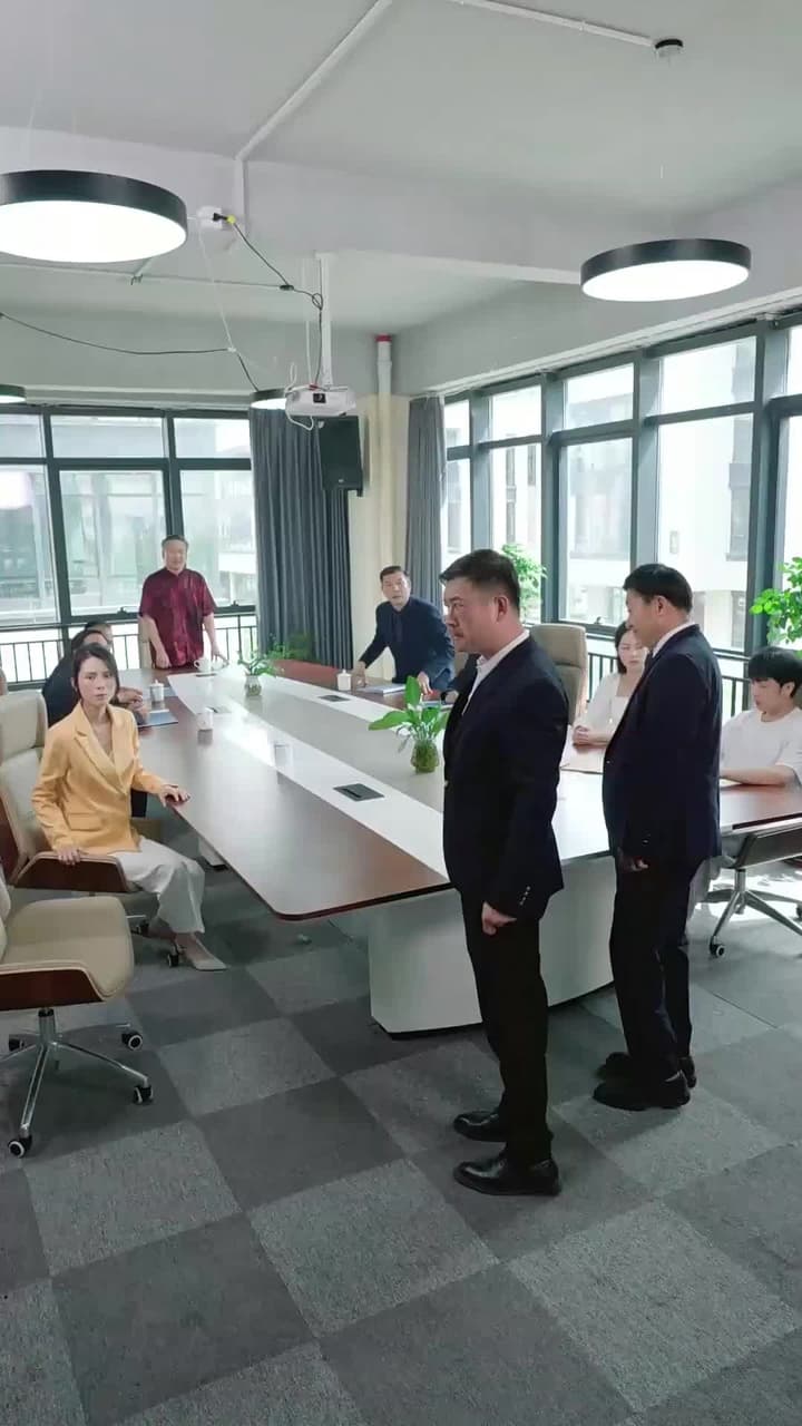 [Dubbed]The CEO's Bodyguard Boyfriend - Episode 31