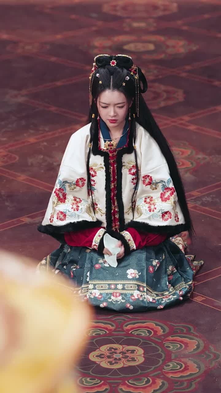 重生賜婚宴,渣太子喊我小皇嬸 - Episode 2