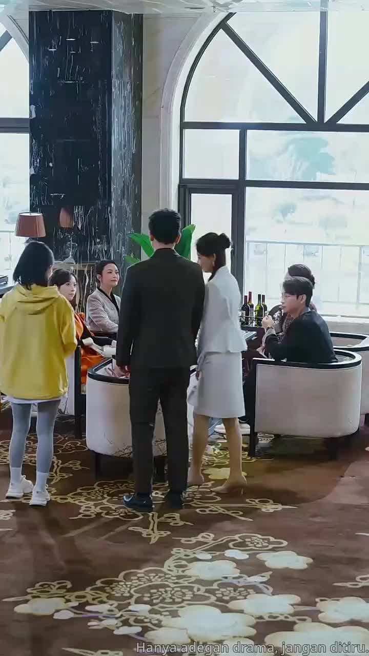 Cinta Pengganti - Episode 34