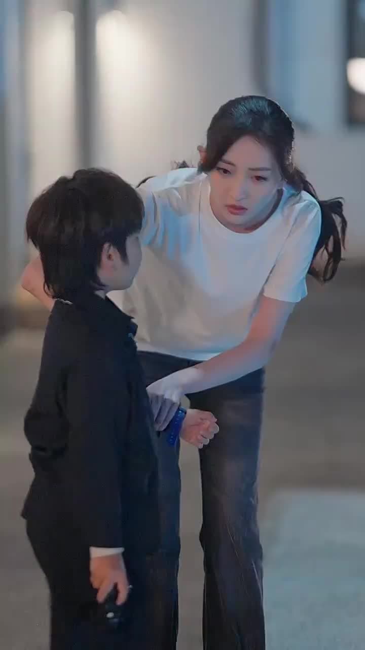 [吹替]再婚後、夫が天才画家の私にメロメロ - Episode 3