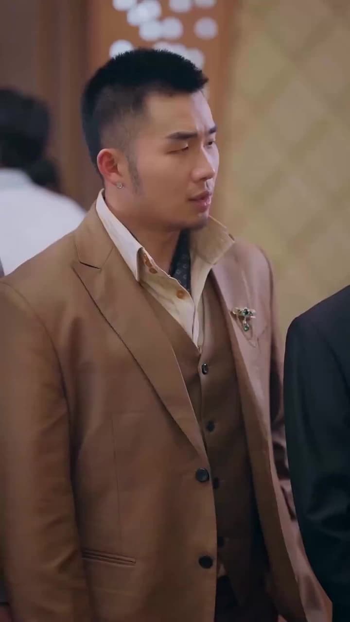[Dubbed]My Dad is a Super Rich Guard - Episode 15