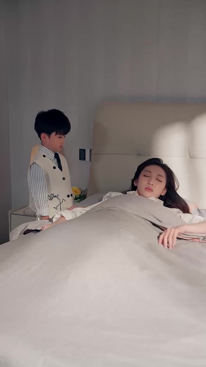 [吹替]再婚後、夫が天才画家の私にメロメロ - Episode 4