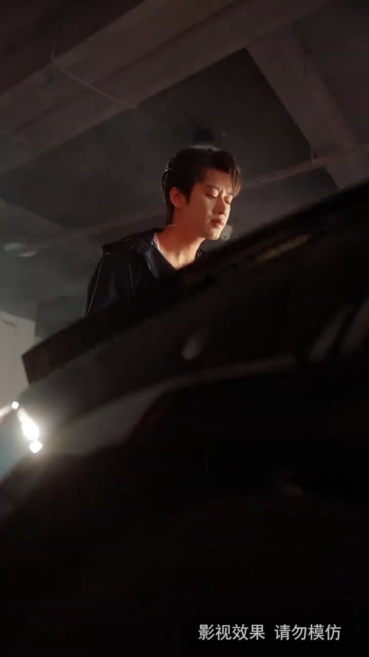說好一起打工,老公你怎麼有隱藏身份 - Episode 1