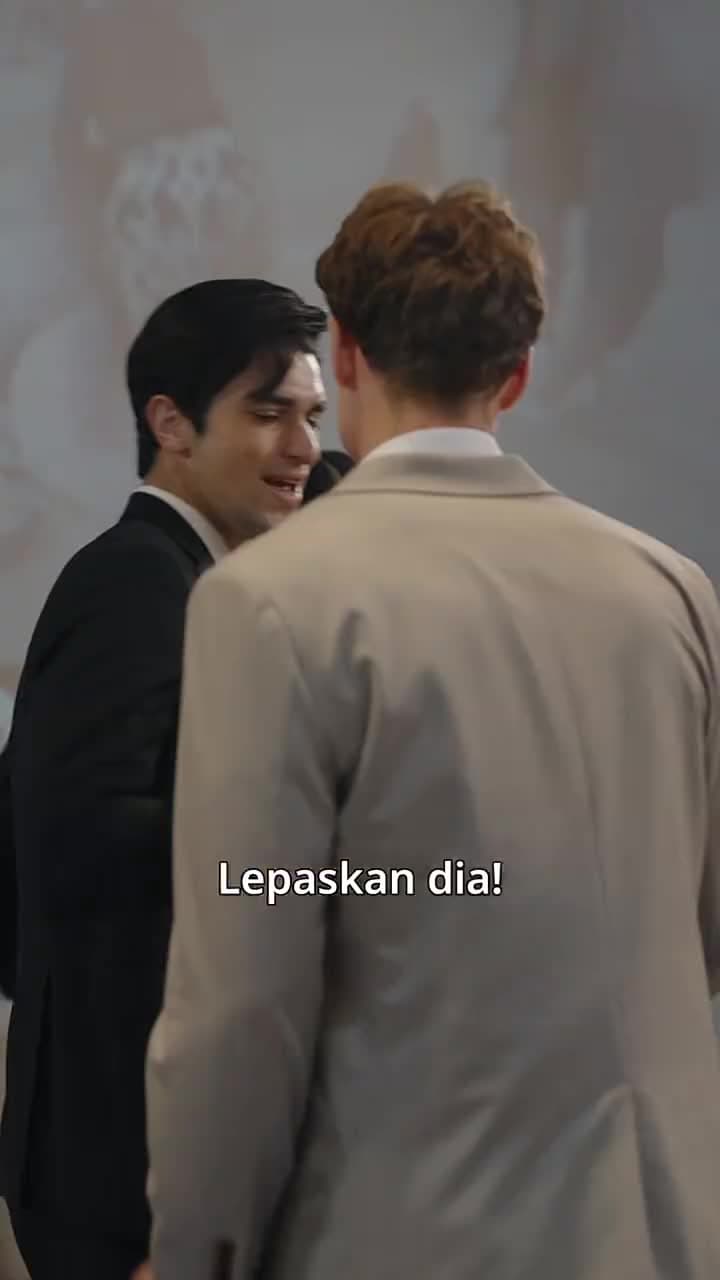 Bekas Suamiku Buta, Aku Doktor Terhebat! - Episode 31