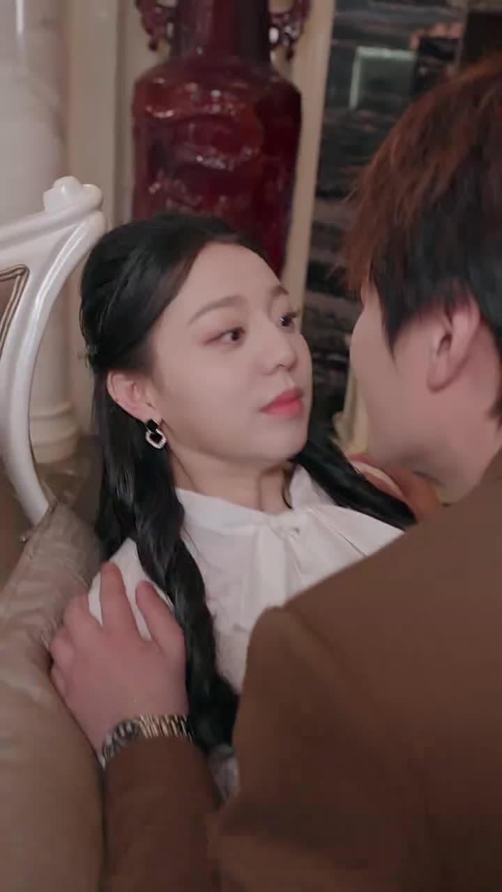 結婚十年,婚房開始排擠我 - Episode 35