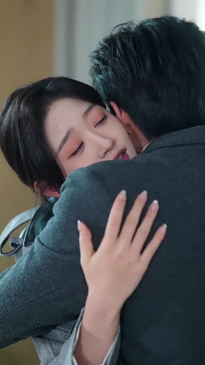 難哄!清冷傅爺每天黏着我撒嬌 - Episode 76
