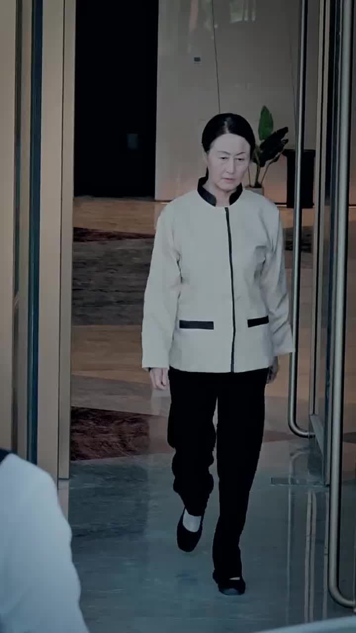 [Dubbing]Apa Hari Ini Istri Pak Saputra Dipermalukan? - Episode 4