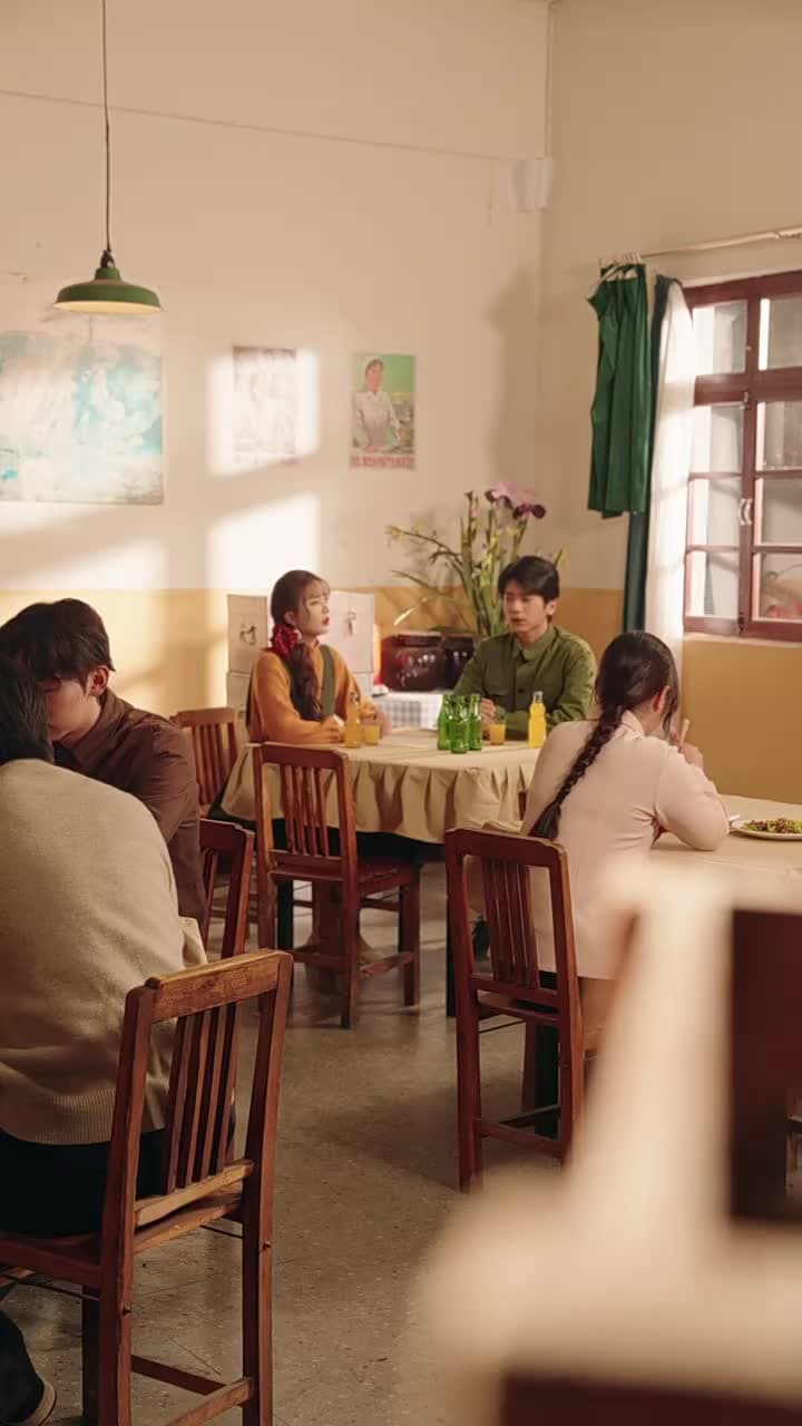 穿越八零當德華拐個閻王生個娃 - Episode 49