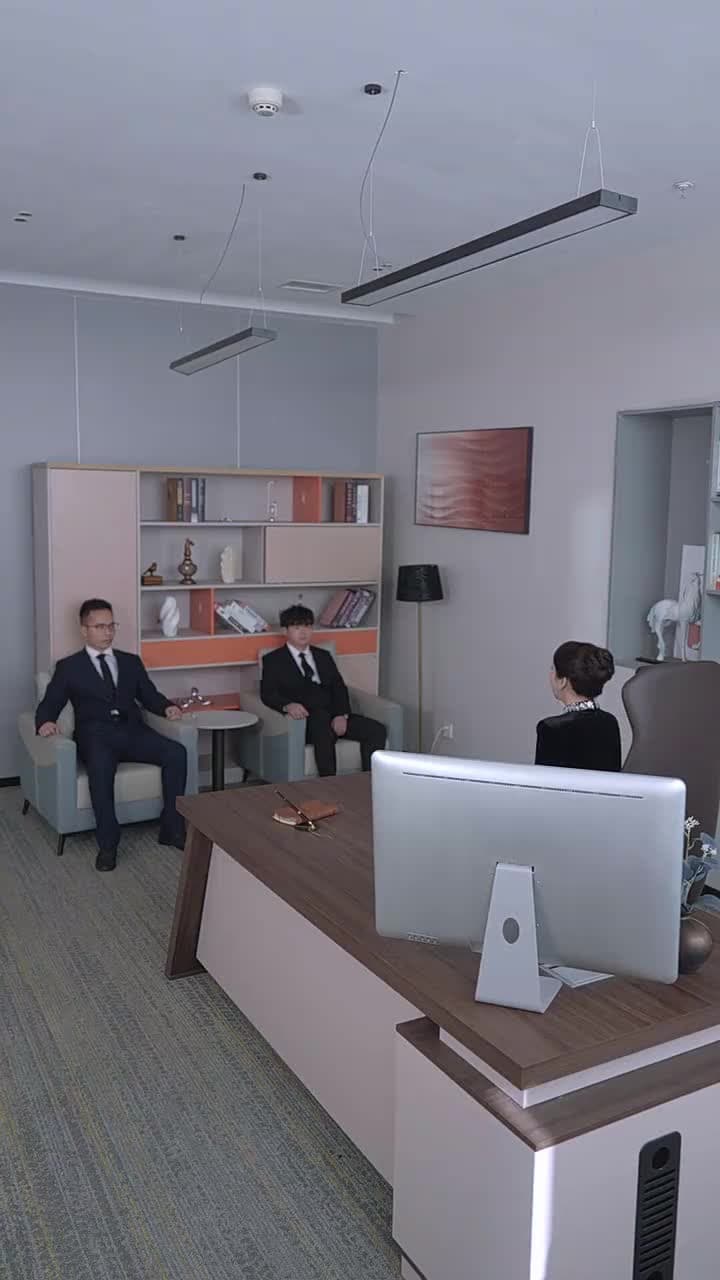 訂婚前夕她和白月光去了KTV - Episode 57