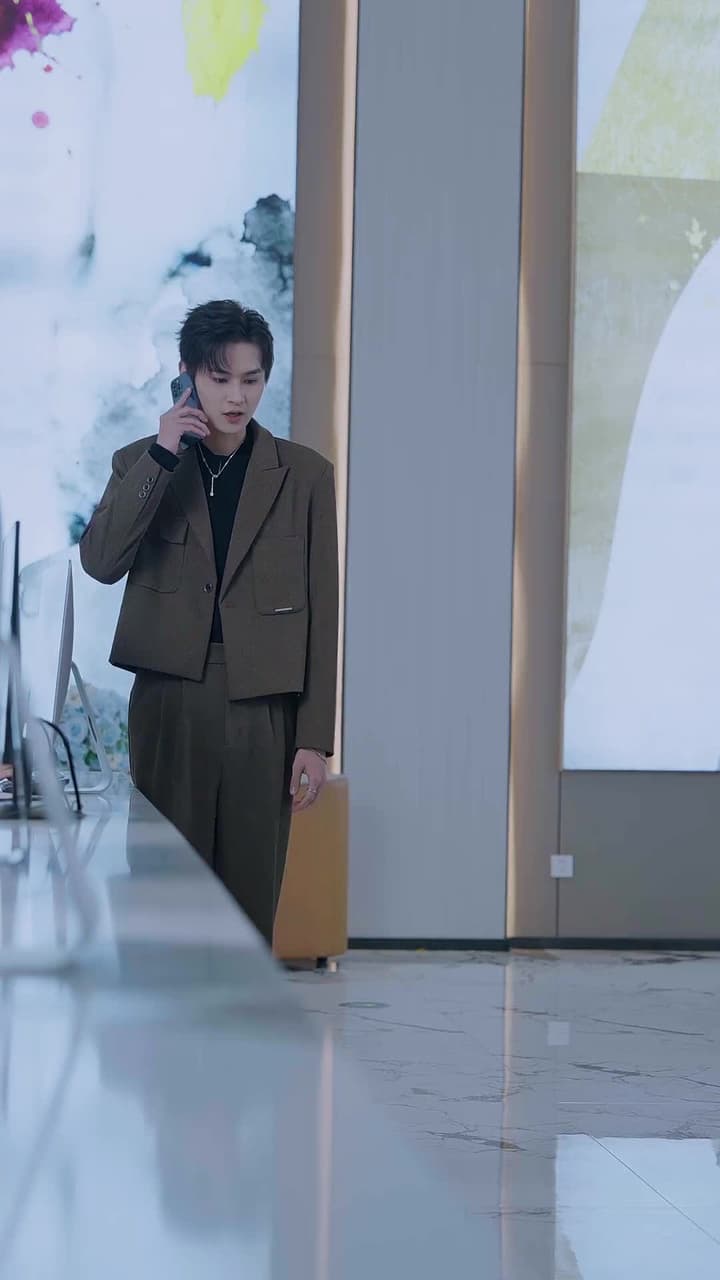 訂婚前夕她和白月光去了KTV - Episode 60