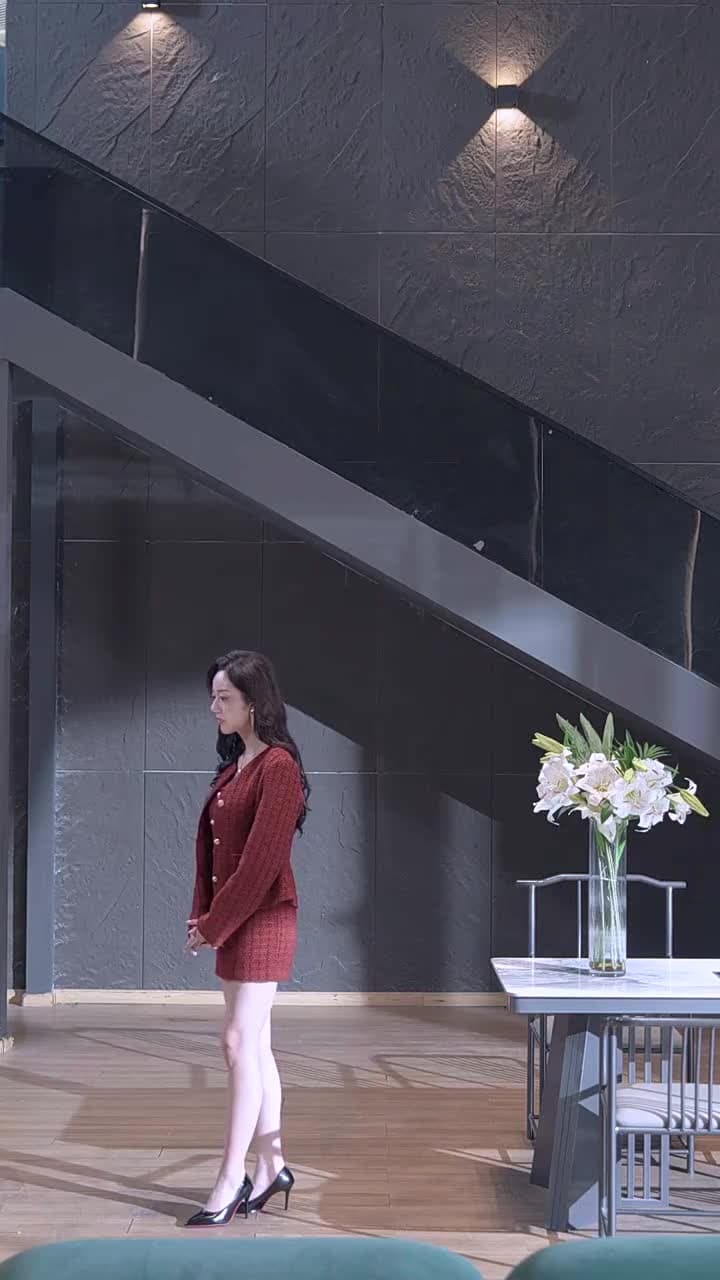 訂婚前夕她和白月光去了KTV - Episode 32