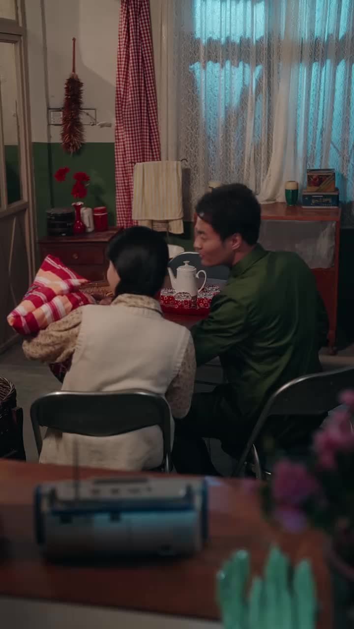 穿越八零當德華拐個閻王生個娃 - Episode 48