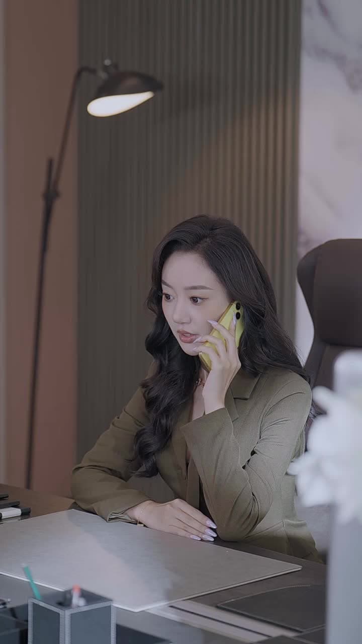 訂婚前夕她和白月光去了KTV - Episode 18