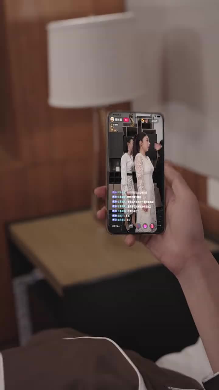 神豪系統:看直播就變強 - Episode 77