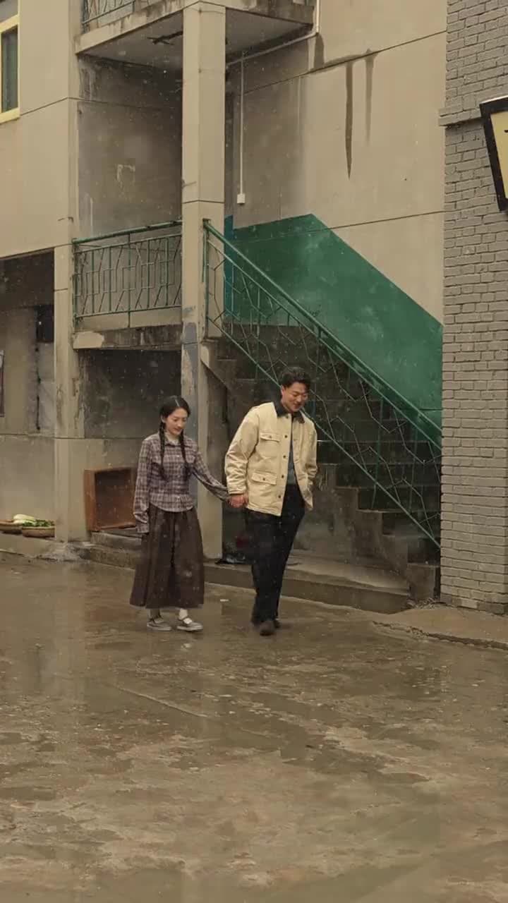 重生1980:漂亮媳婦會算卦 - Episode 52