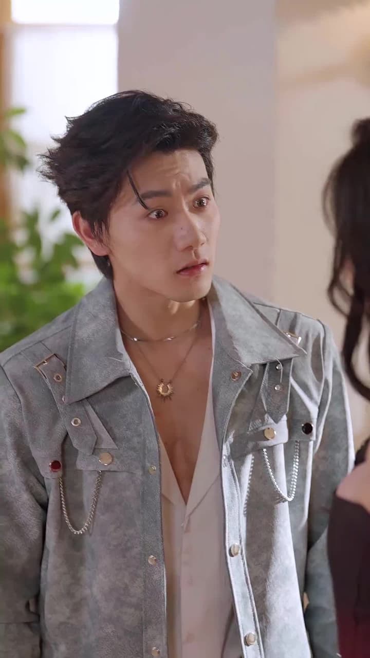 訂婚前夕她和白月光去了KTV - Episode 11