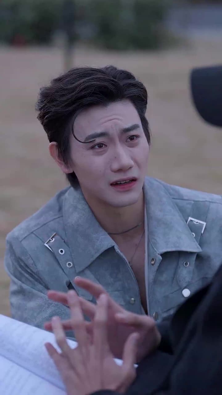 訂婚前夕她和白月光去了KTV - Episode 54