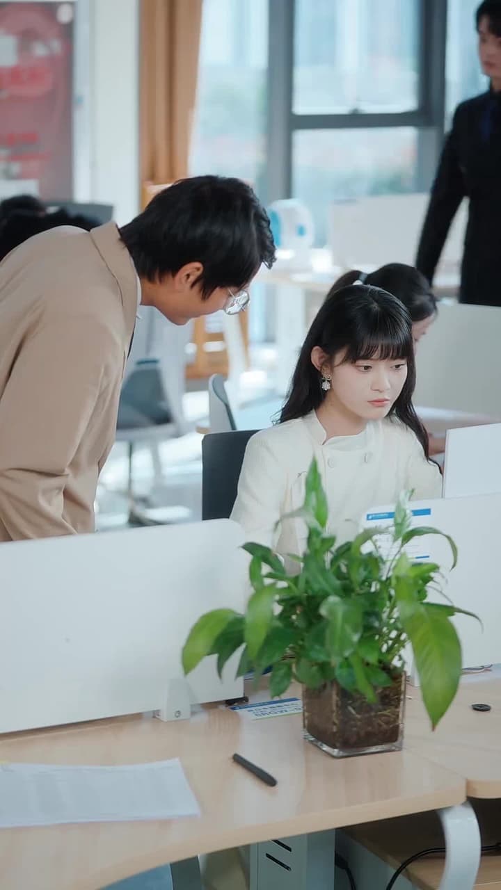 重逢後,高冷裴總紅着眼拉我領證 - Episode 9