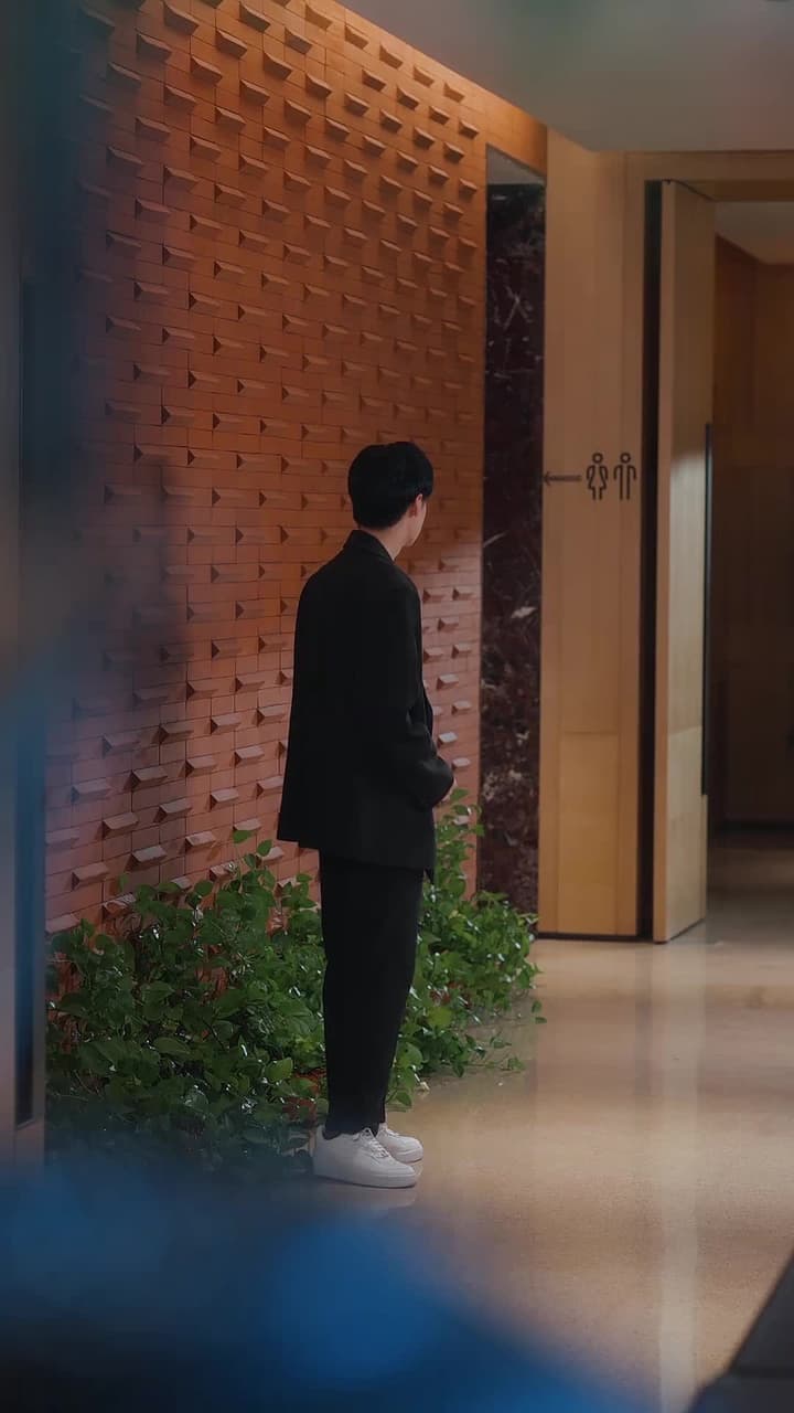 重逢後,高冷裴總紅着眼拉我領證 - Episode 48