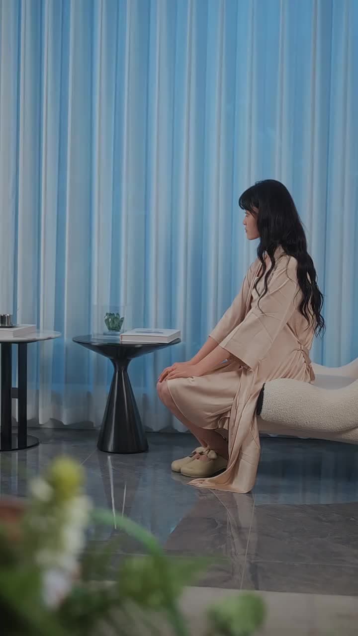 重逢後,高冷裴總紅着眼拉我領證 - Episode 46