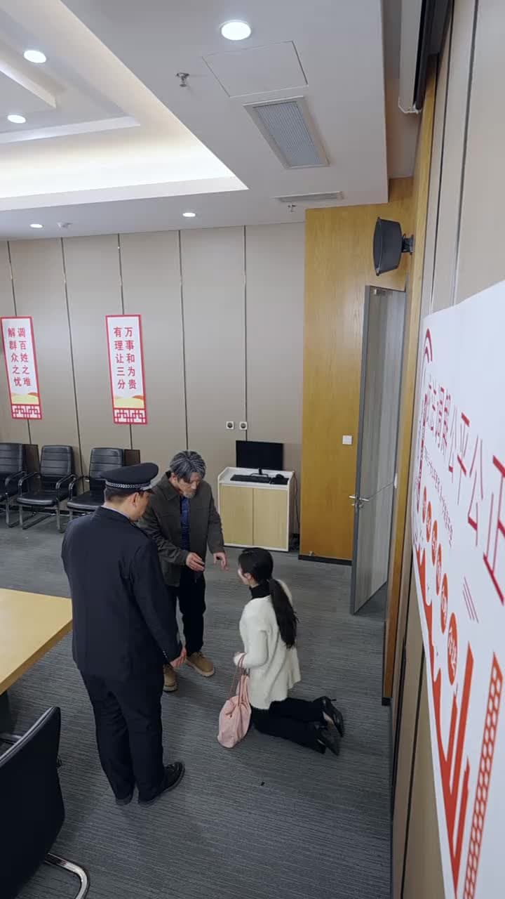 別惹絕症老登,他的正義系統會出手 - Episode 38