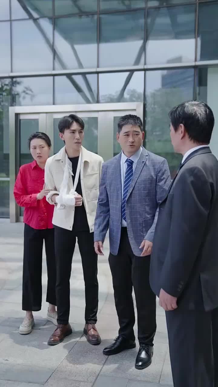 Cưới Gấp Gặp Chủ Tịch Giả Nghèo - Episode 33
