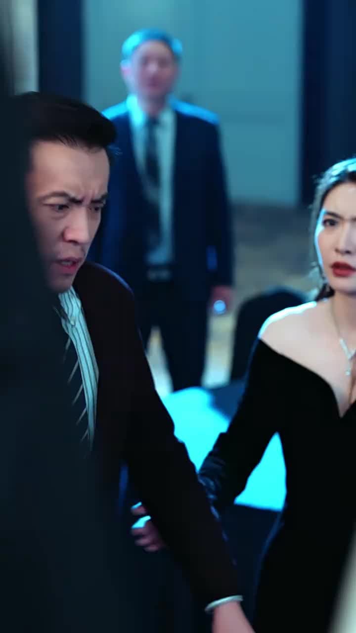 Putri Kandung yang Tak Terkalahkan - Episode 33