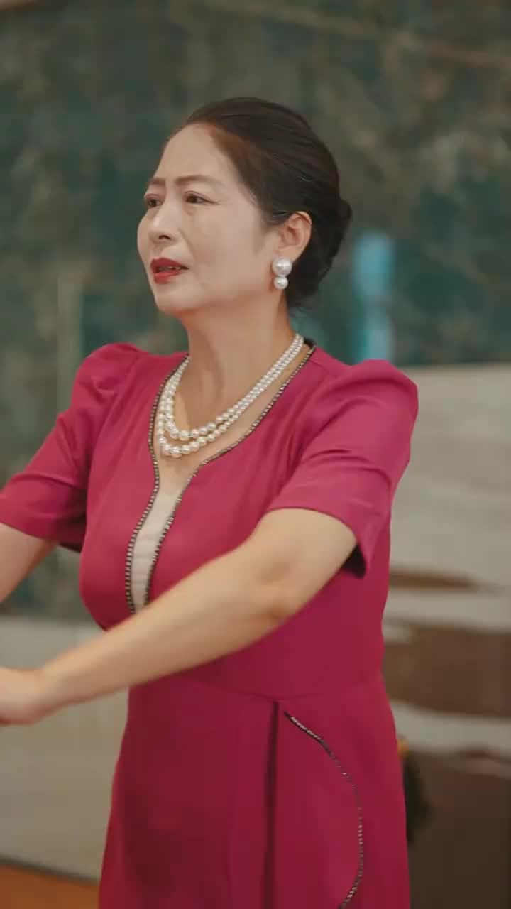 Divorced, Now a Billionaire’s Granddaughter - Episode 48