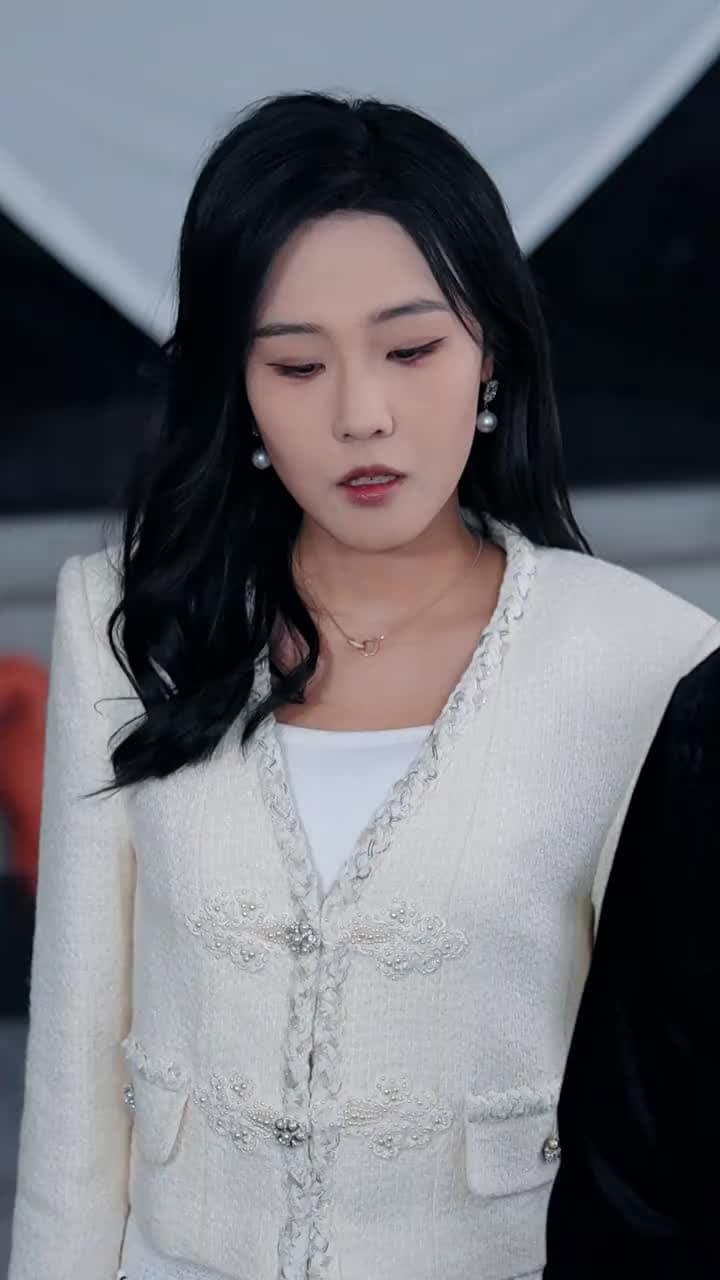 Dump the Heiress, Dare the Devil - Episode 32