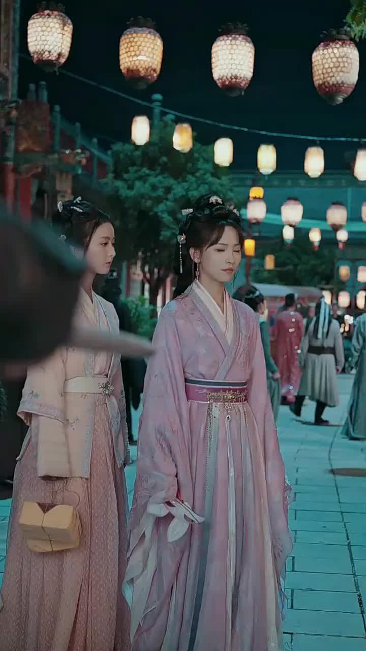 [Dubbed] Between Two Crowns - Episode 11