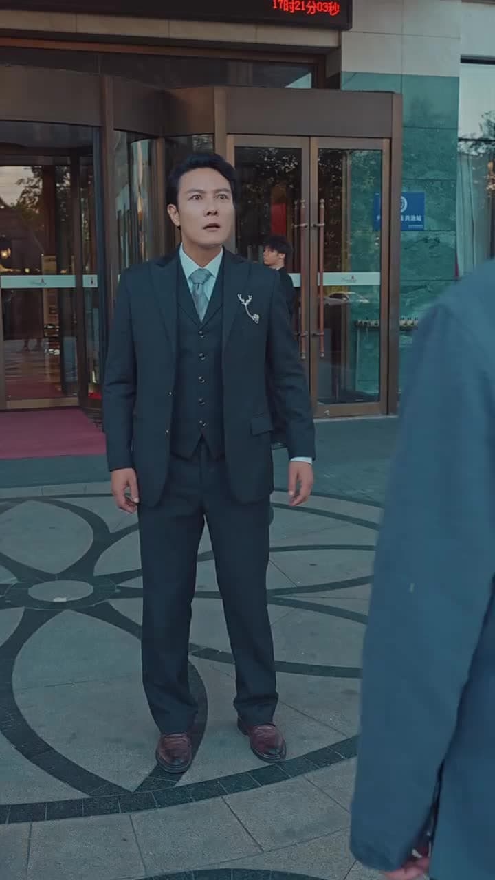 長生萬年被曾孫女直播曝光了 - Episode 5