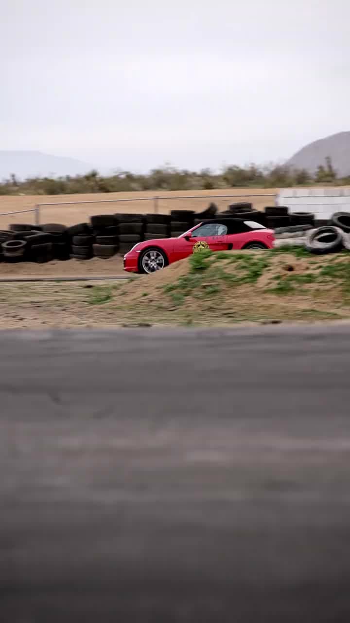 El Día que el Piloto Campeón Perdió a su Novia - Episode 26