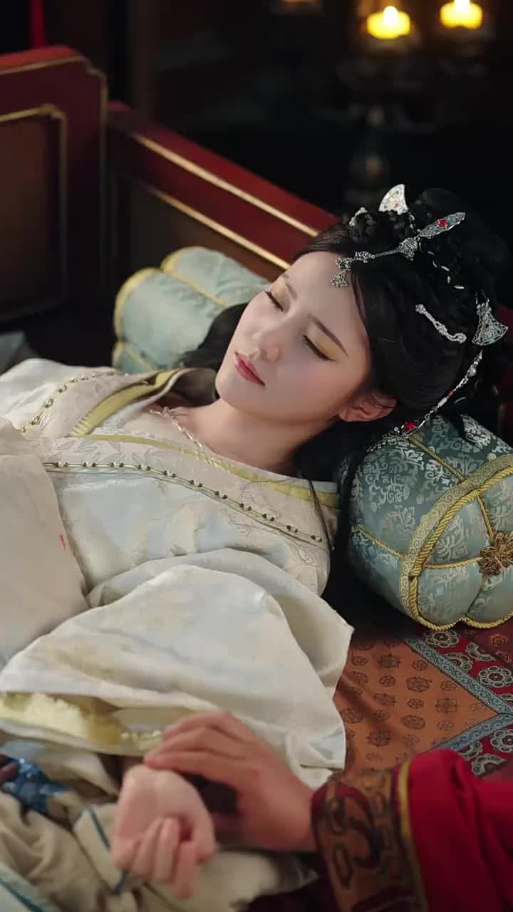 Dao Sắc Kề Cạnh Gối - Episode 38