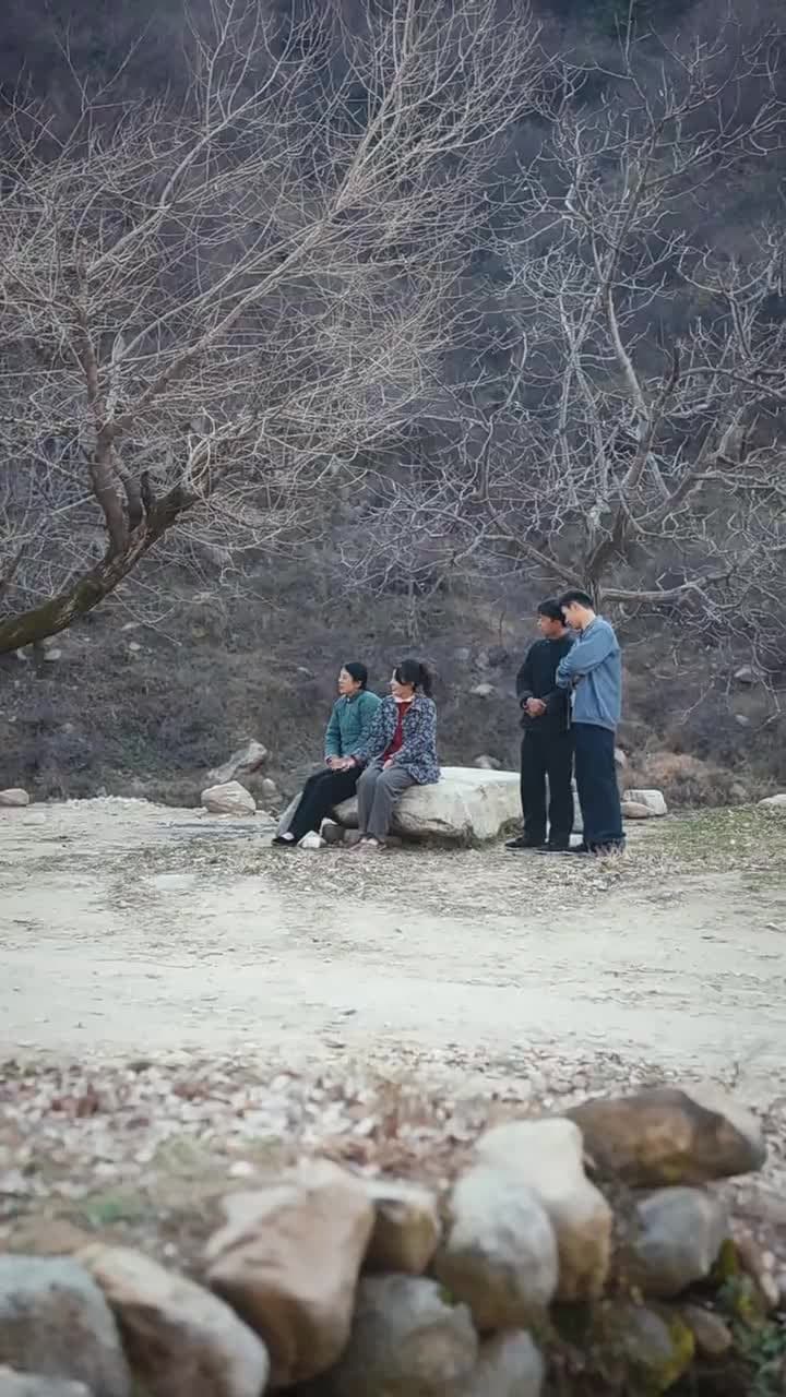 七零大旱,我家挖出地下暗河 - Episode 53
