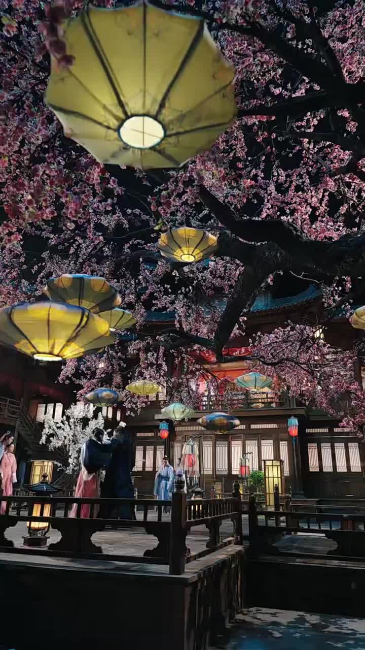 Dao Sắc Kề Cạnh Gối - Episode 1
