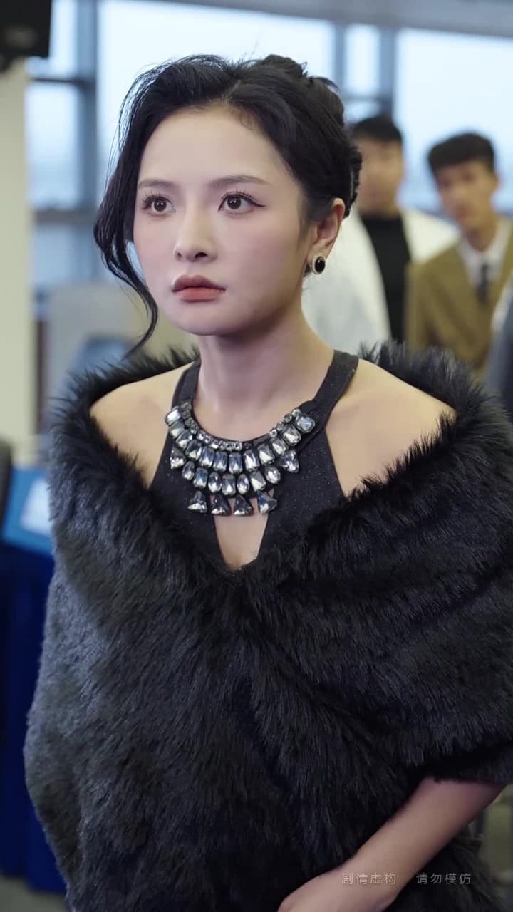 非親負我十年情,我攜盛名換新生 - Episode 18
