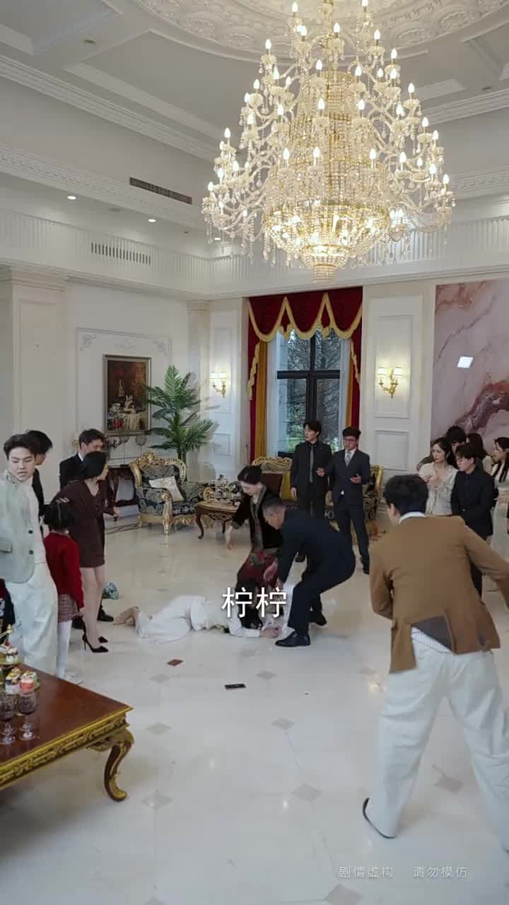 非親負我十年情,我攜盛名換新生 - Episode 8