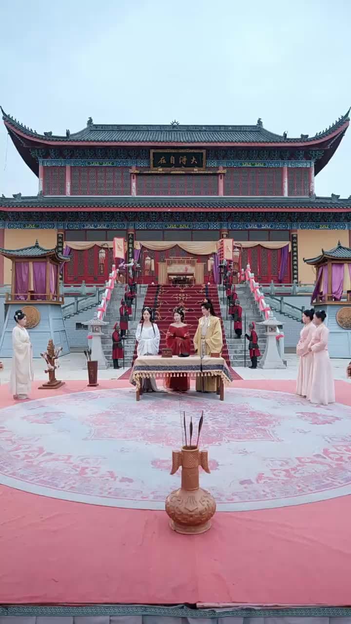 Taruhan Takhta dan Cinta - Episode 7