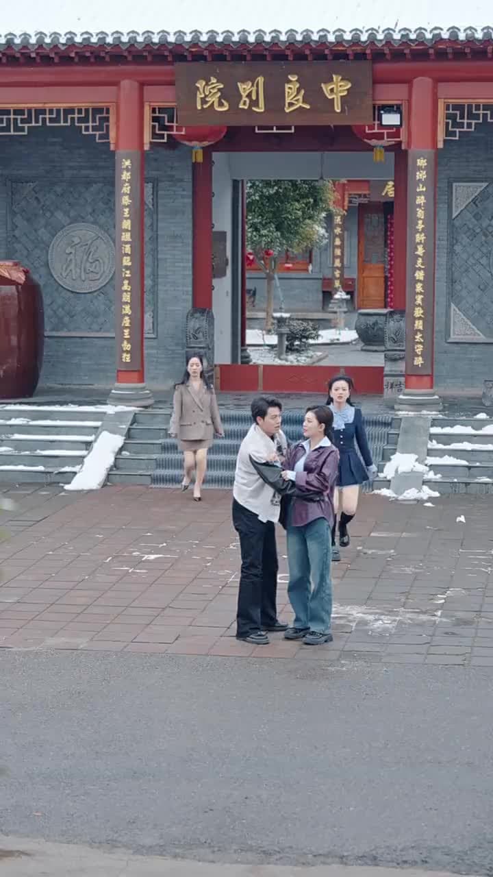 透視神眼現世,警花追着我跑 - Episode 49