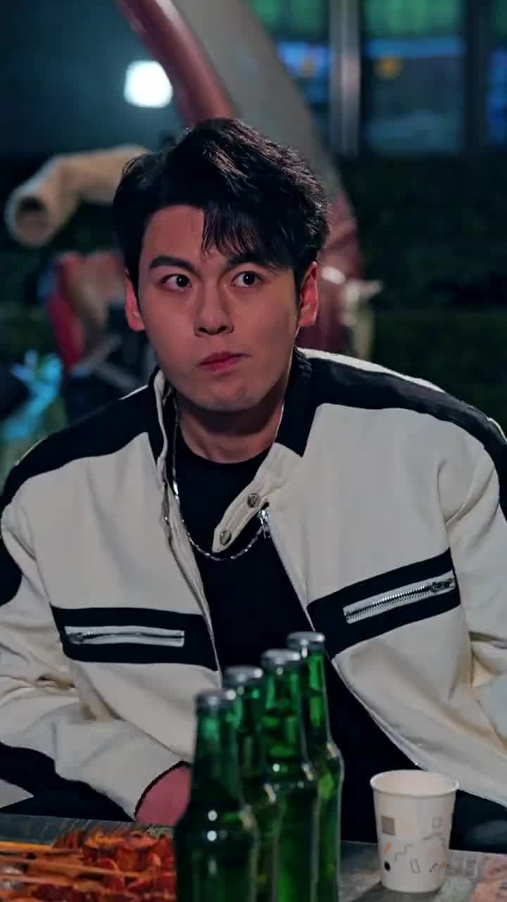 透視神眼現世,警花追着我跑 - Episode 72
