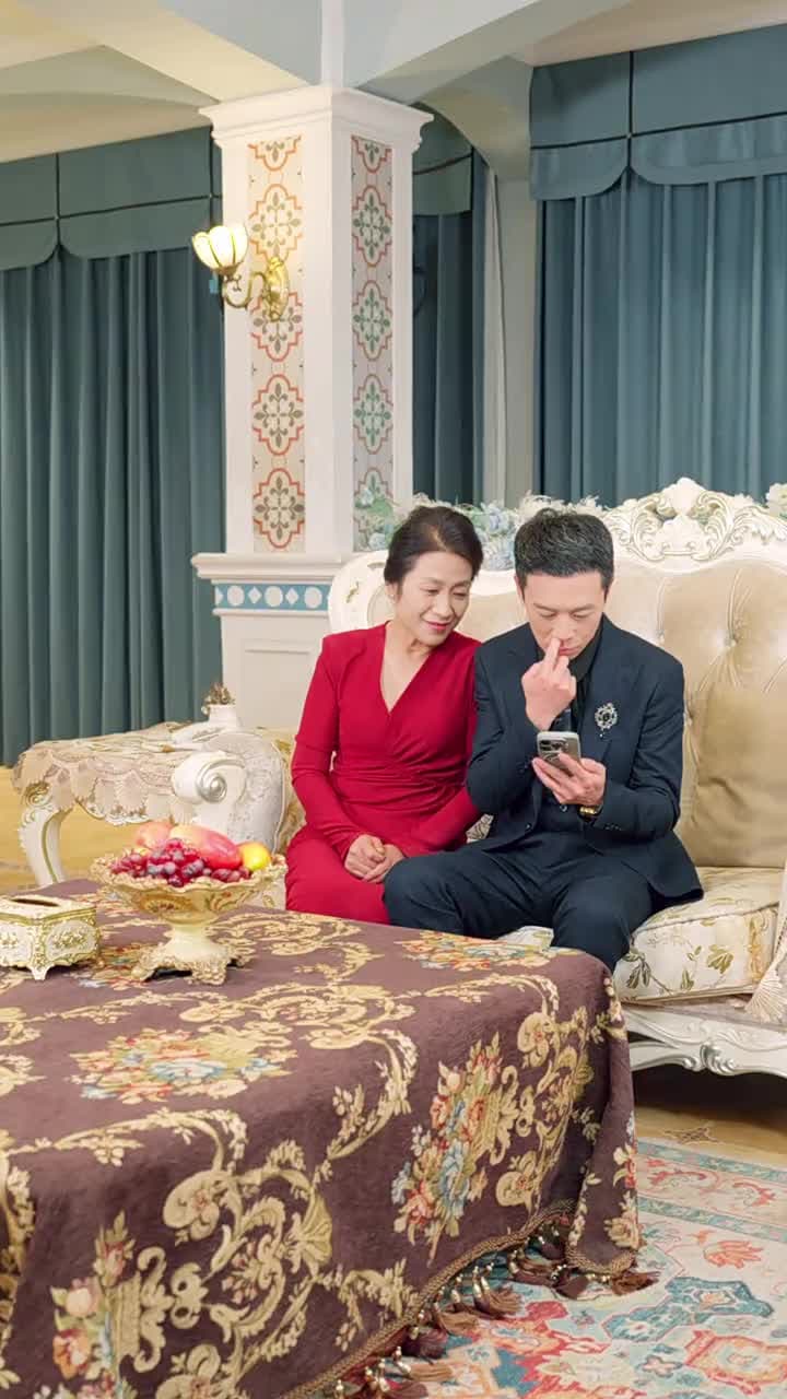 真千金被趕出門,植物人寵壞 - Episode 45