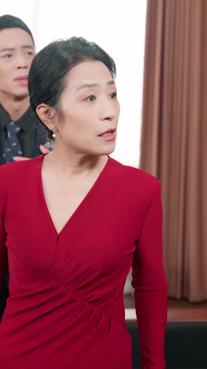 真千金被趕出門,植物人寵壞 - Episode 42