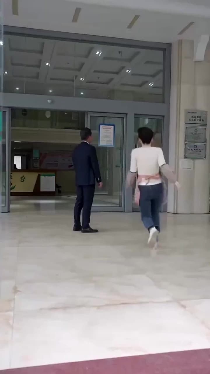 [Dublajlı]Eski Patron, Yeni Kurye - Episode 40