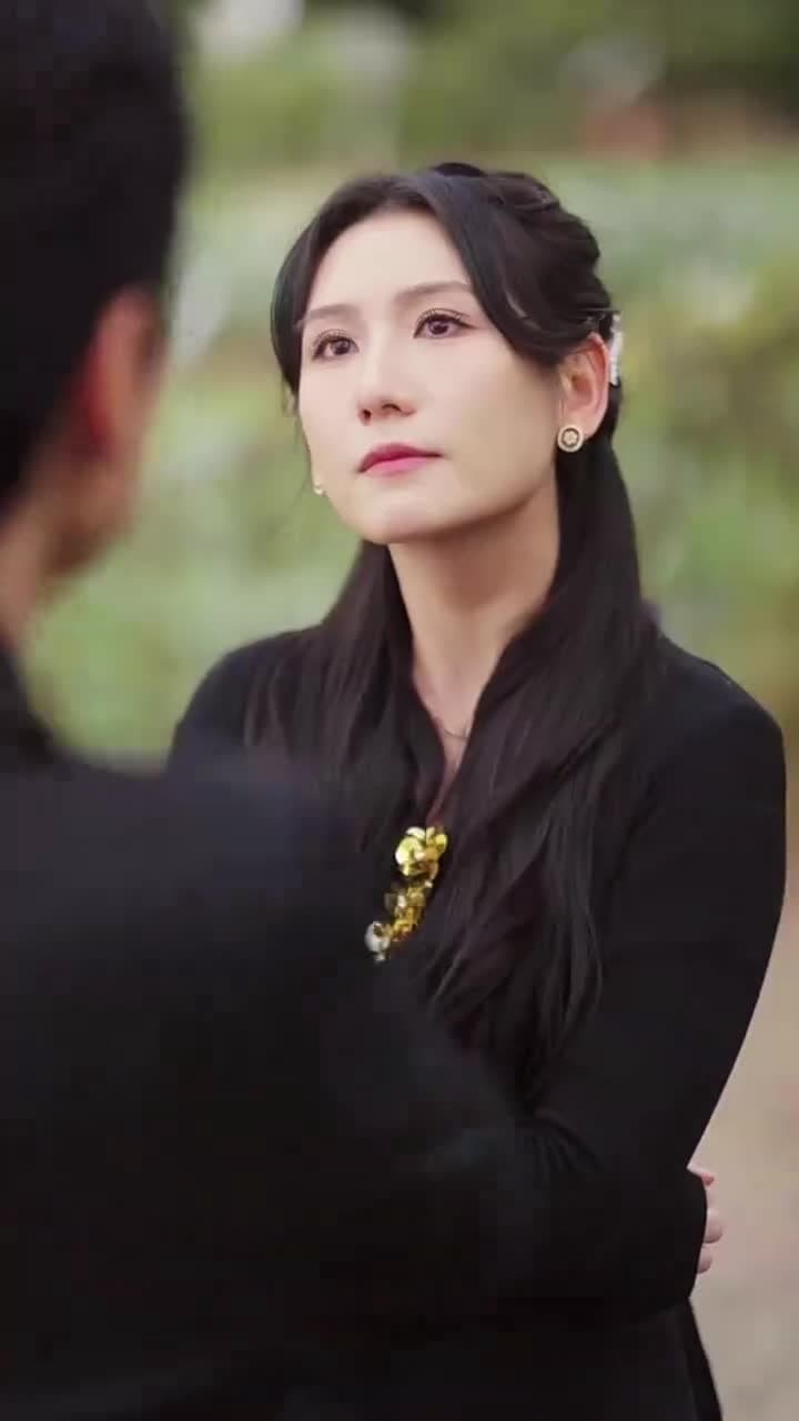 [Dijuluki]Cinta Tak Diundang - Episode 49