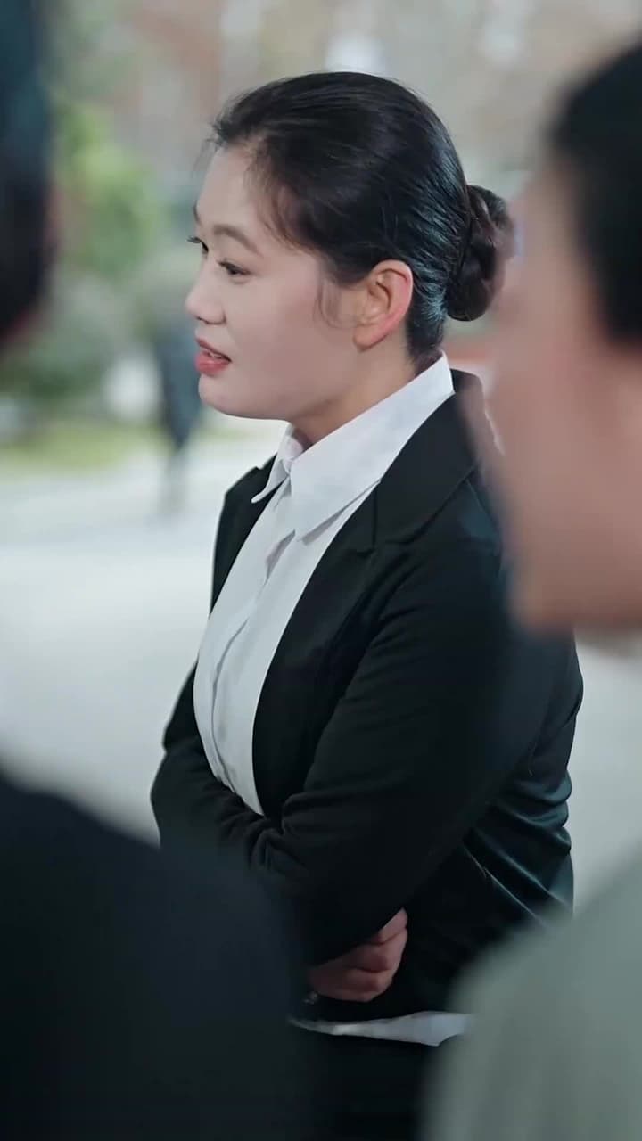 剛被甩,和高冷校花領證了 - Episode 63